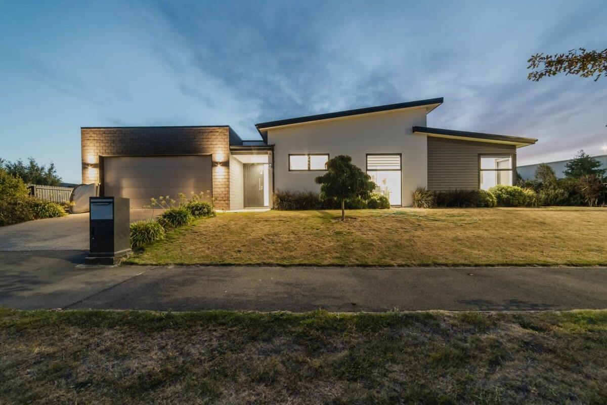 Zenith Escapes Your Quintessential 4br Haven Holiday home