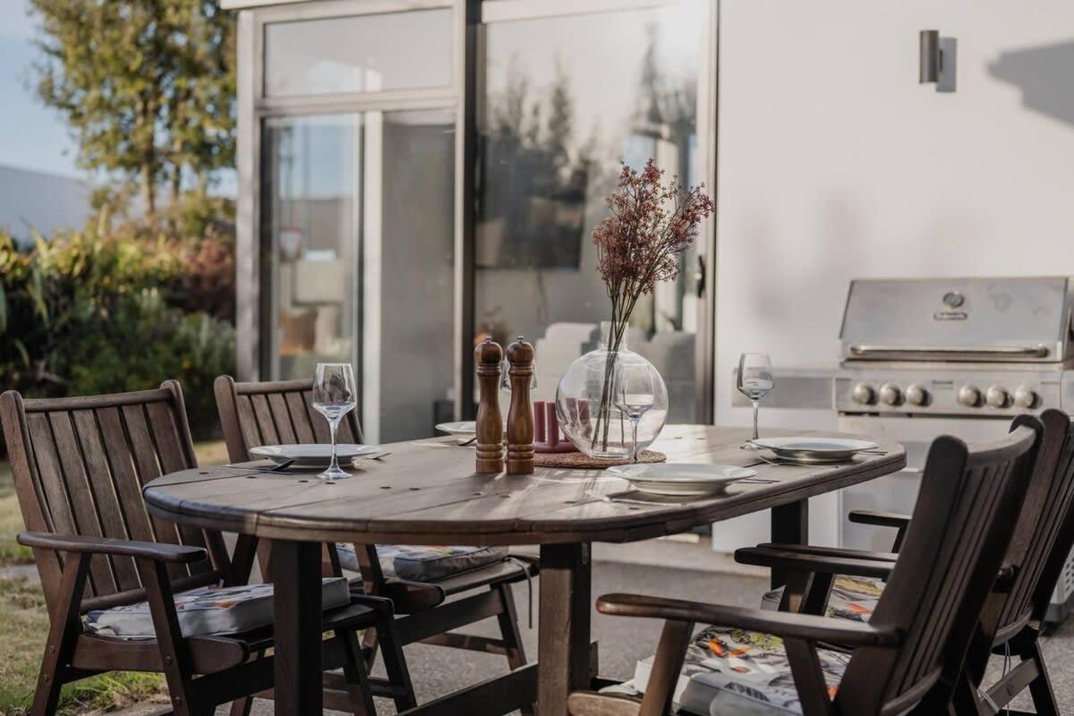 Holiday home Zenith Escapes Your Quintessential 4br Haven Christchurch